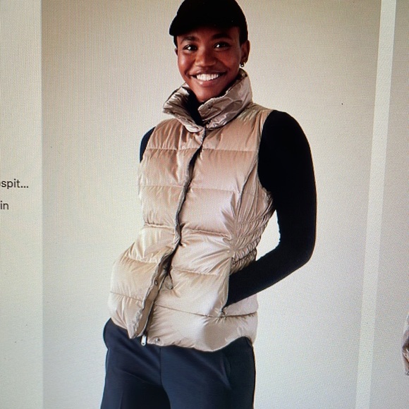 Athleta Vest - Picture 3 of 17